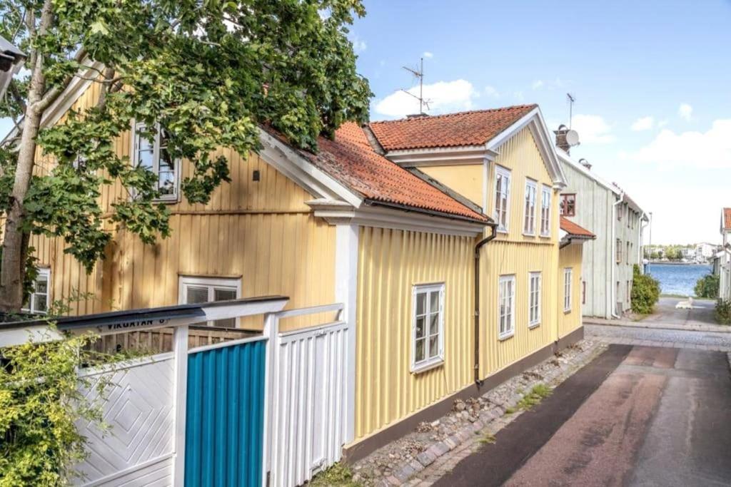 Västervik Central Laegenhet I 1700-Talshus מראה חיצוני תמונה
